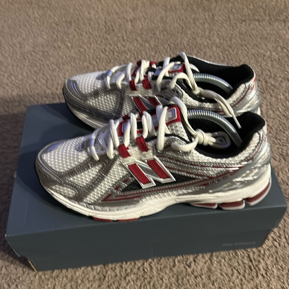 New Balance 1906R